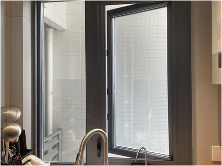 极景安全手摇外开窗